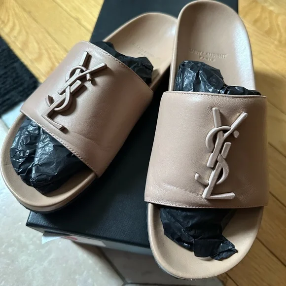 YSL Sandals - Picture 1 of 2